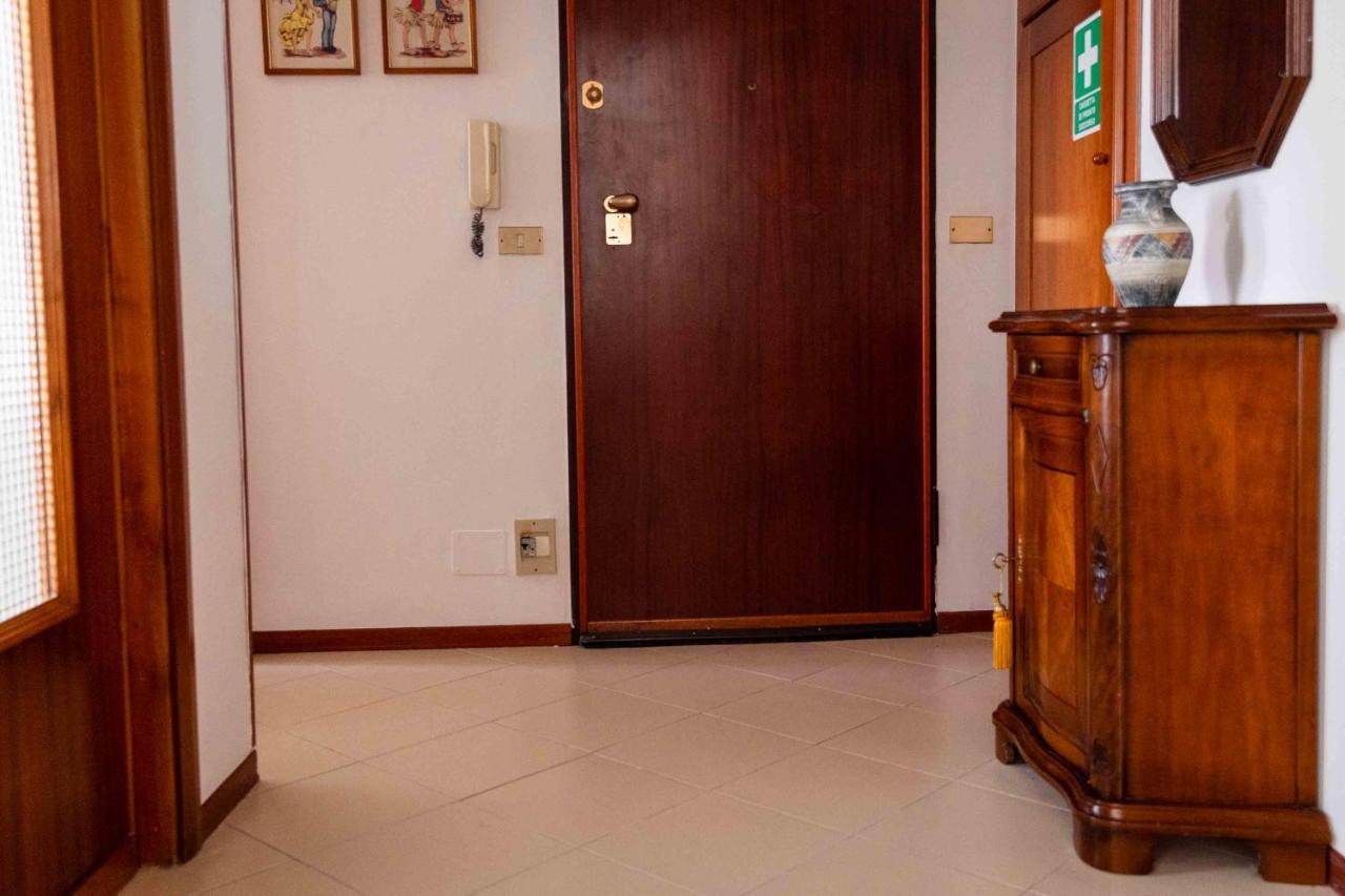 Ferienwohnung L'Anfiteatro Vercelli Exterior foto